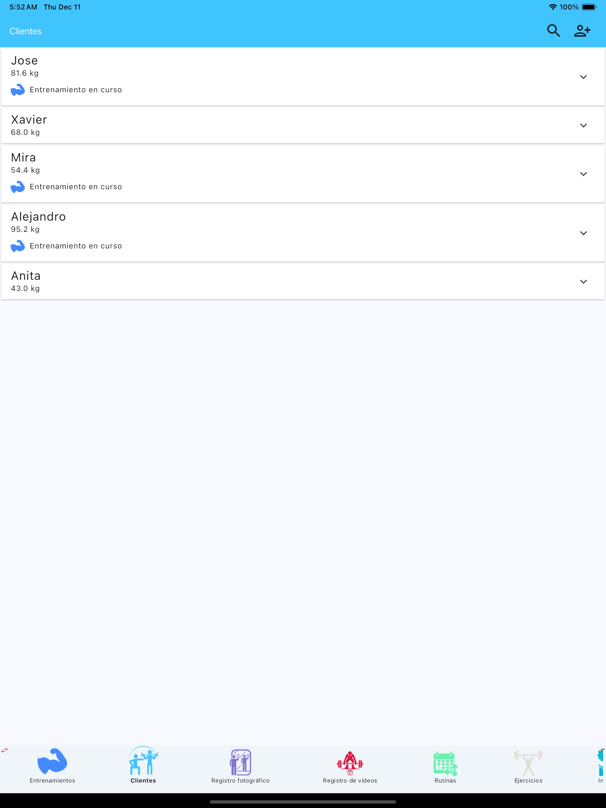 Lista de clientes del entrenador personal con teléfono