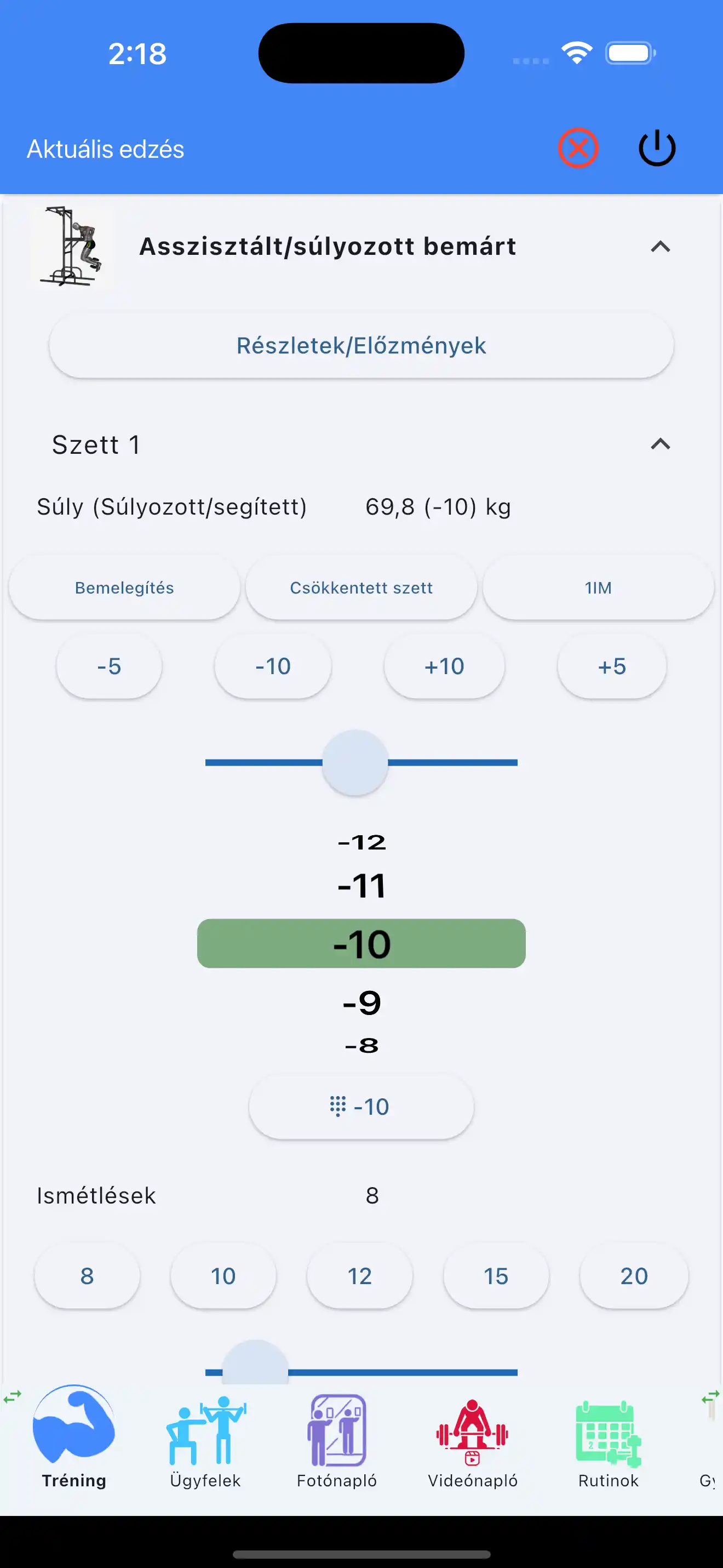 Rásegítéses/súlyozott gyakorlat követés telefonon