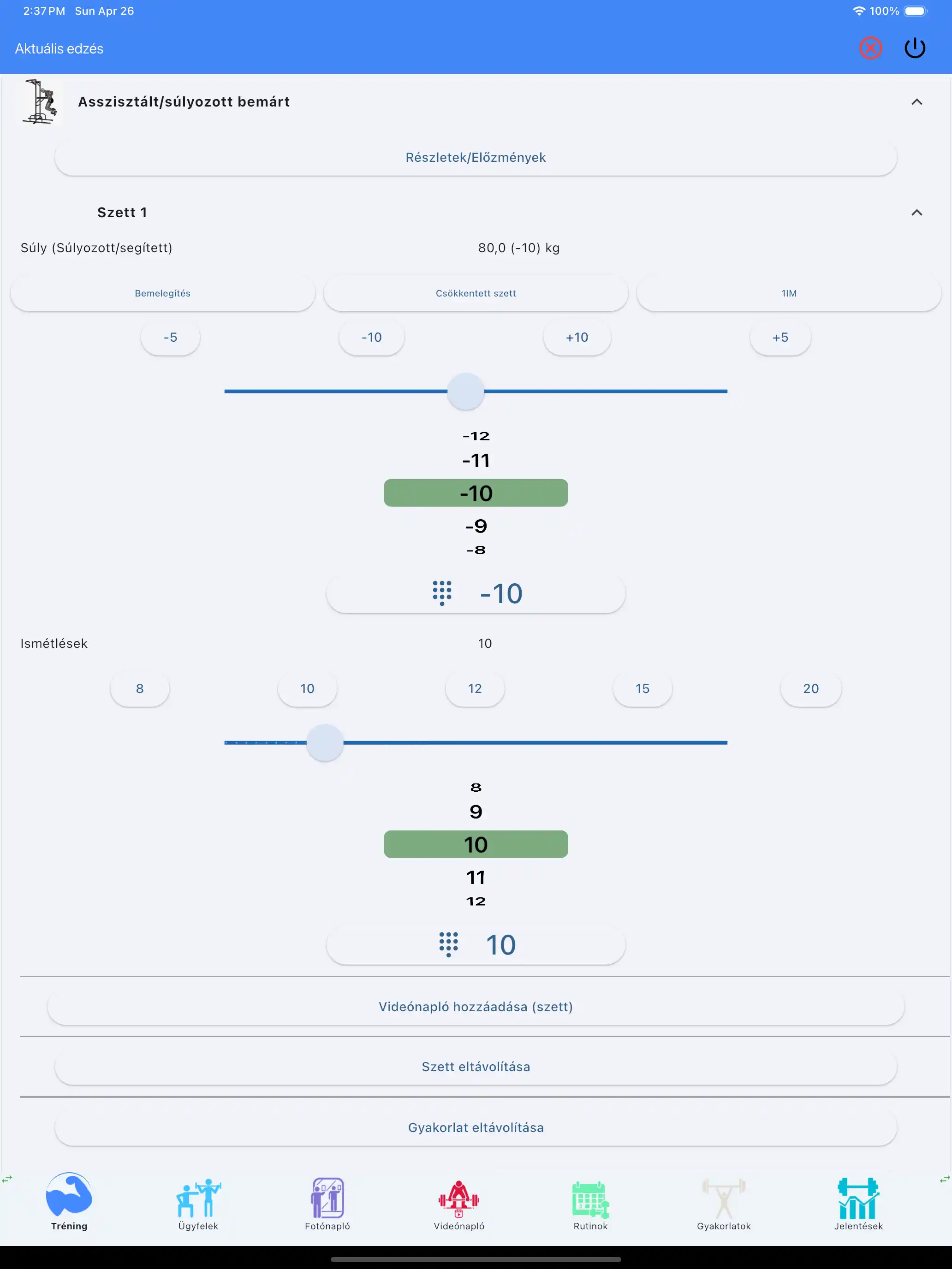 Rásegítéses/súlyozott gyakorlat követés tableten